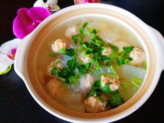 1、冬瓜肉丸汤,冬瓜肉丸汤。