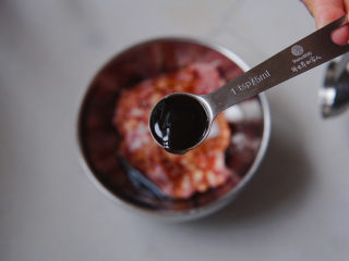 3、白菜丸子汤,蚝油提鲜增香。