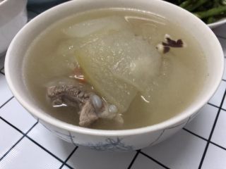 13、冬瓜薏米排骨汤,吃饭啦，你也来试试吧，适合夏日的一款祛湿汤