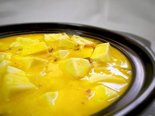 15、蟹黄豆腐南瓜羹,美味的蟹黄豆腐南瓜羹。