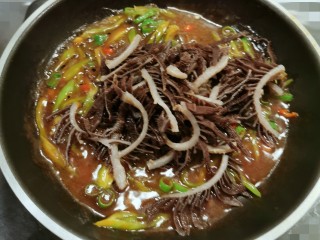 14、素毛肚,快速翻拌