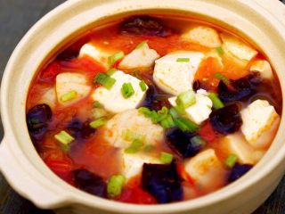 9、吃豆腐+番茄鱼丸豆腐汤,12.来张大图特写。