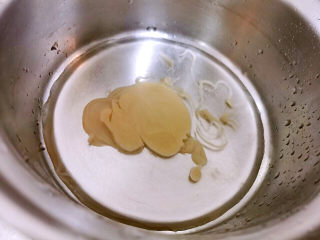 4、金汤肥牛,调个高汤