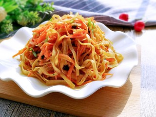 15、胡萝卜丝炒豆腐皮,成品图！