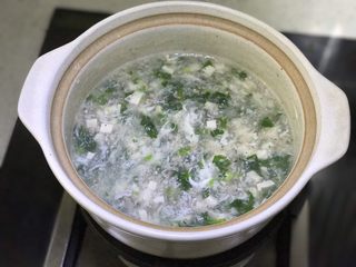 18、西湖牛肉羹,出锅前滴几滴芝麻香油，不喜欢的可以不放