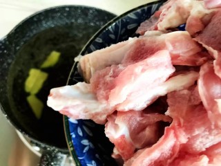 10、虫草花排骨汤,下排骨