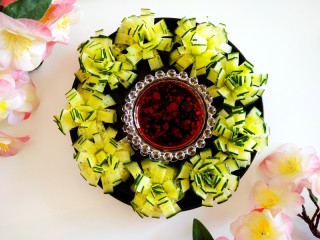 13、黄瓜花朵拼盘,成品图。