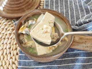 15、花蛤豆腐汤,味道很鲜