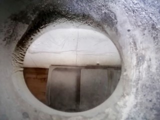 6、口蘑汤,锅内放油烧热