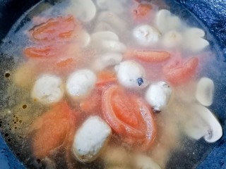 13、口蘑汤,煮至番茄软烂即可出锅