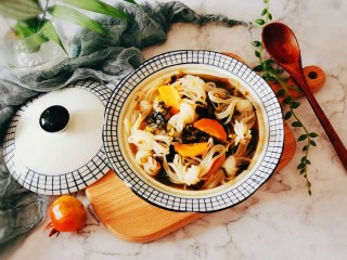 16、酸菜魔芋,出锅装盘