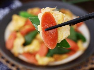 17、青椒火腿肠炒鸡蛋,图二