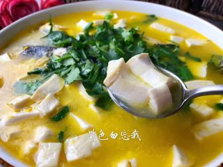 9、黄骨鱼豆腐汤,好喝的鱼汤炖好了，鱼肉鲜嫩，鱼汤鲜美，完美极了。