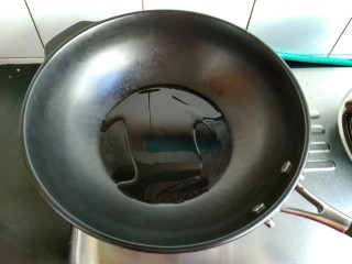 5、麻婆豆腐,另起一锅，放适量食用油