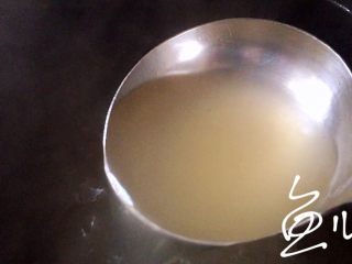 12、海带豆腐汤,大火烧开后转中火，煮一个小时