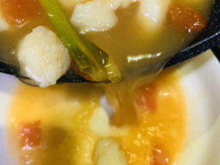 18、酸汤龙利鱼,搅拌均匀，出锅！