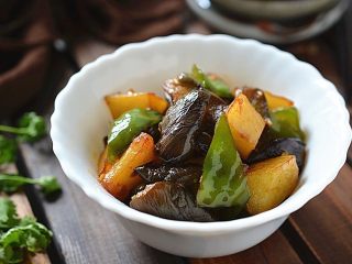 13、地三鲜,上桌开吃