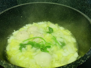 18、白菜丸子汤,起锅
