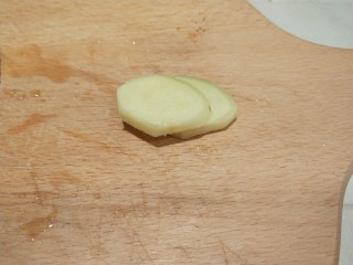 4、白菜豆腐汤,姜3片。