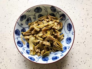 11、三鲜汤,全部切好