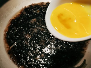 12、芦笋紫菜汤,淋入打散的鸡蛋