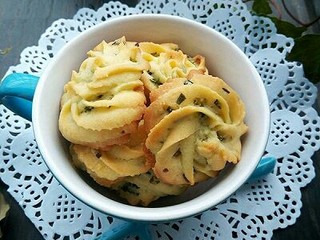 13、#曲奇菜谱秀#葱香曲奇, 酥酥的，还有葱香味，口感不错！