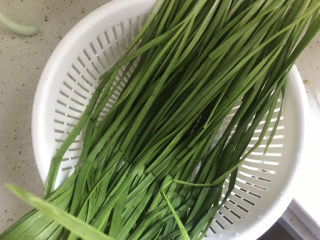 2、三鲜小馄饨,沥干水分