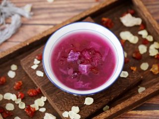 17、桃胶皂角米雪燕紫薯羹,图二