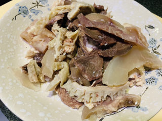 2、牛杂汤,取出