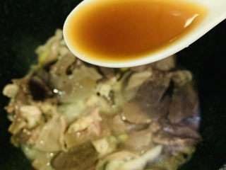 8、牛杂汤,加料酒