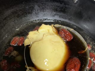 12、桂圆炖蛋,等待定型