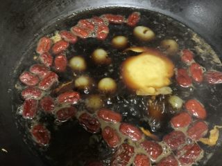 15、桂圆炖蛋,煮一会