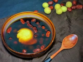 17、桂圆炖蛋,凉凉