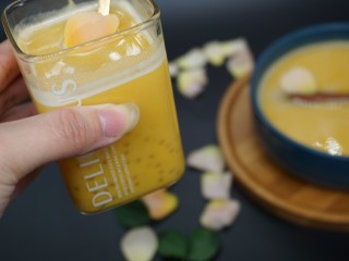 14、南瓜西米露,好喝的南瓜西米露就做好了，非常的醇香