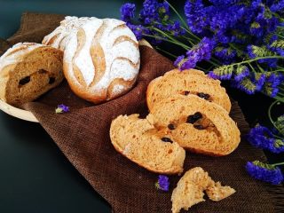 17、葡萄干红糖软欧,成品图。