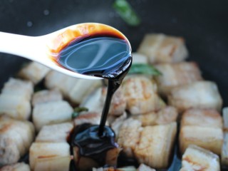 9、红烧肉,老抽