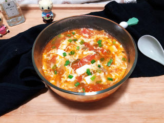 25、番茄豆腐汤➕番茄榨菜豆腐鸡蛋汤,成品