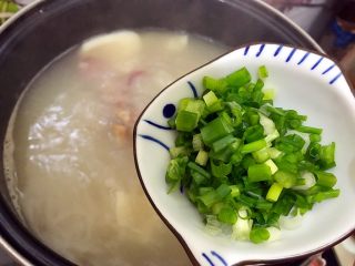 35、春笋五鲜,加入小葱