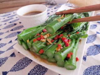 15、白灼芥兰,就这么一碟,一下子就吃没了