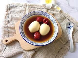 9、糖水鸡蛋,甜甜的挺好喝。