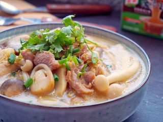 17、鲜菇杂菌浓汤,近看