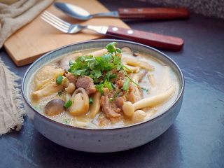 22、鲜菇杂菌浓汤,美味
