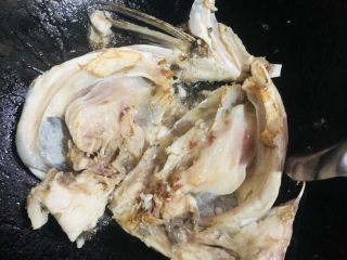 12、海带豆腐汤,两面都需要煎