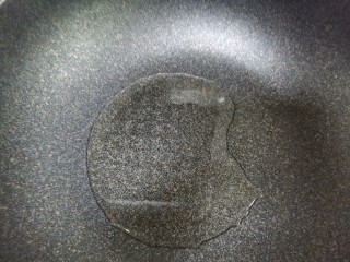 5、萝卜丝汤,起锅烧油