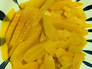 3、南瓜小圆子,大火上锅蒸熟