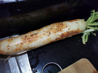 1、萝卜肉丸汤,没洗澡的白萝卜