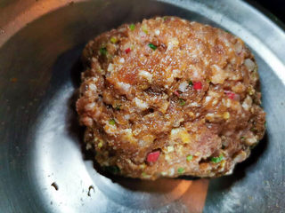 13、萝卜肉丸汤,全部食材拌匀