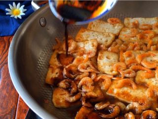 12、《蒋侍郎豆腐》,加入生抽