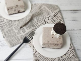 13、免烤快手的奥利奥芝士蛋糕,