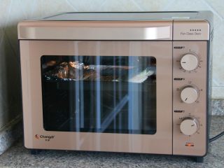 8、香辣烤鱼,220度烤20分钟。